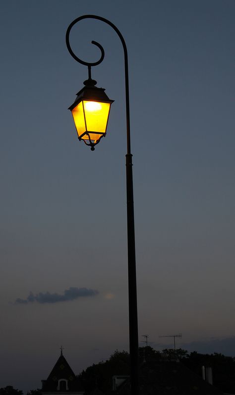 street lamp | por gchurch44, Fr. Street Lamp Post, Urban Lighting, Lantern Post, Light Pole, Lantern Lamp, Old Street, Street Furniture, Street Lamp, Post Lights