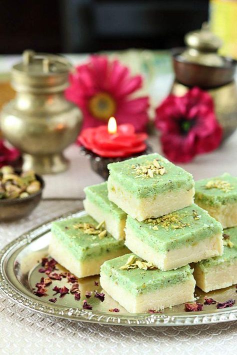 Pista Burfi, layered Pista Burfi, Easy Layered pista Burfi, Pista mawa burfi Pista Barfi, Pistachio Fudge, Condensed Milk Recipe, Sweets Photography, Easy Indian Dessert Recipes, Easy Indian Dessert, Indian Food Photography, Burfi Recipe, Diwali Sweets