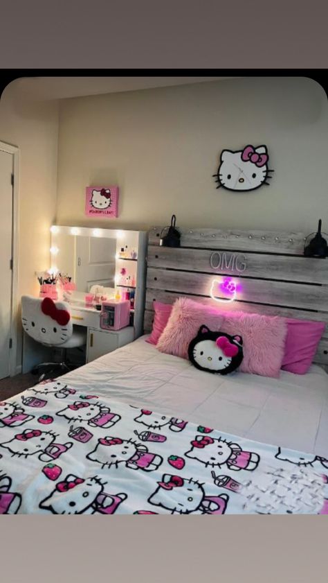 Hello Kitty Room Decor, Hello Kitty Bedroom, Hello Kitty Bed, Bedroom Ideas For Small Rooms Cozy, Girly Room Decor, Hello Kitty Rooms, Chill Room, Pink Room Decor, Cute Bedroom Ideas