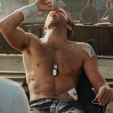 The Hangover Aesthetic, Bradley Cooper Limitless, Bradley Cooper Shirtless, Bradley Cooper Hot, Jake G, Invincible Comic, Justin Bieber Images, Girl Dinner, Jake Gyllenhaal