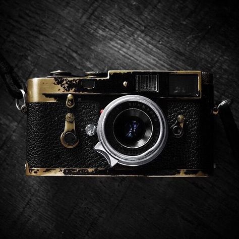 Camera Crafts, Leica Photography, Antique Cameras, Camera Photos, Old Cameras, Classic Camera, Leica M, Rangefinder Camera, Leica Camera