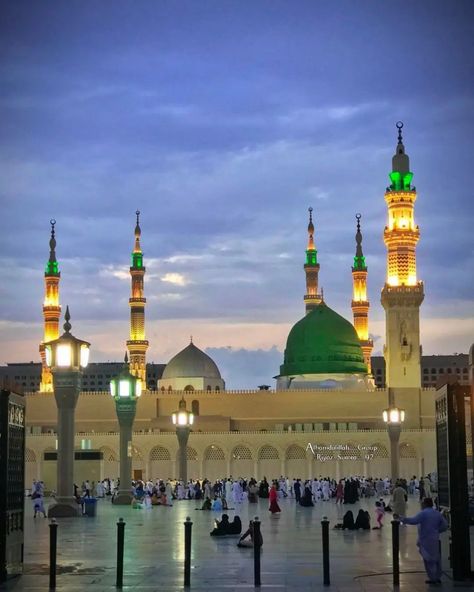 Nabawi Mosque, Karbala Iraq, Masjid An Nabawi, Madina Shareef, Al Masjid An Nabawi, Full Hd Wallpaper Download, Madina Sharif, Mecca Kaaba, Medina Mosque