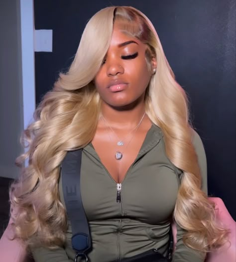 Ash Blonde Hair With Highlights, Cosplay Hairstyles, Blonde Hair Outfits, Blonde Lace Wig, Baddie Ideas, Blonde Weave, Blonde Hair With Roots, Hair Frontal, My Crazy Life