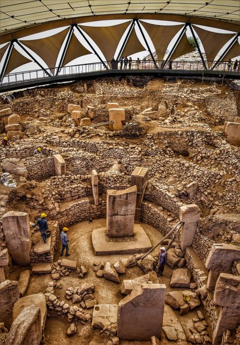 Archeology Aesthetic, Ancient Civilizations Projects, Gobekli Tepe, Göbekli Tepe, Archaeology Aesthetic, History Aesthetic, Genius Loci, Archaeological Discoveries, Ancient Mysteries