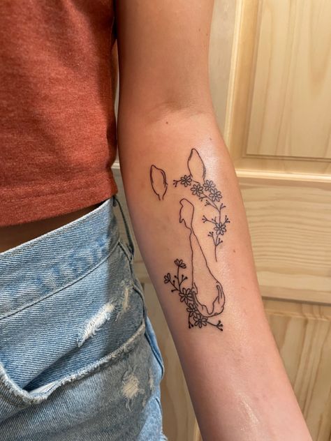 Tattoos In Memory Of Horse, Tattoo Ideas For Horses, Tattoo Western Style, Horse Tiny Tattoo, Minimal Hunting Tattoo, Horse Spine Tattoos For Women, Horse Head With Flowers Tattoo, Mule Tattoo Ideas, Simplistic Horse Tattoo