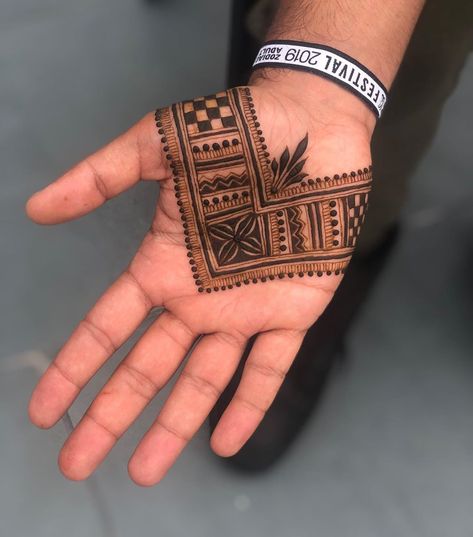 Men Henna Tattoo Hands, Men’s Mehendi, Men’s Henna Tattoo, Henna Tattoo Designs Men Simple, Mens Mehndi Designs, Men Mehendi Design, Mehndi Design For Men, Mens Mehendi Design, Boy Mehndi Designs