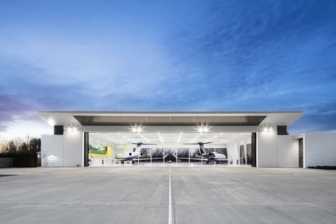 Airplane Hangar Design, Private Hangar, Plane Hanger, Hangar Architecture, Aircraft Hangar Design, Hangar Homes, Hangar House, Aircraft Hanger, Airplane Hanger