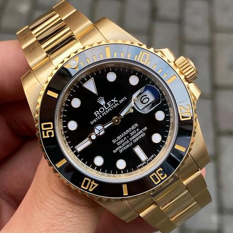 💎⌚️WE BUY & SELL WATCHES⌚️💎 on Instagram: “NEW STOCK 🚨 ROLEX SUBMARINER 40MM BLACK KIT⚫️❌DISCONTINUED —————————————————————— 2018✅ 3 Year Rolex Warranty✅ Box & Papers✅ Immaculate…” Rolex Submariner Gold, Hamilton Watch, Gold Rolex, Black Kit, Rolex Submariner, Rolex Watches, Rolex, Gold, Quick Saves