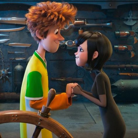 Hotel Transylvania 4: Transformania #hoteltransylvaniatransformania #hoteltransylvania Hotel Transylvania Jonathan, Johnny Hotel Transylvania, Cartoon Couple Photos, Mavis And Johnny, Mavis Costume, Hotel Transylvania Movie, Mavis Hotel Transylvania, Mavis Dracula, Collage Des Photos