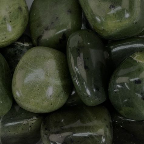 Green Rocks, Green Academia, Severus Rogue, Earthy Aesthetic, Dark Green Aesthetic, Crystal Aesthetic, Green Theme, Aesthetic Colors, Brown Aesthetic