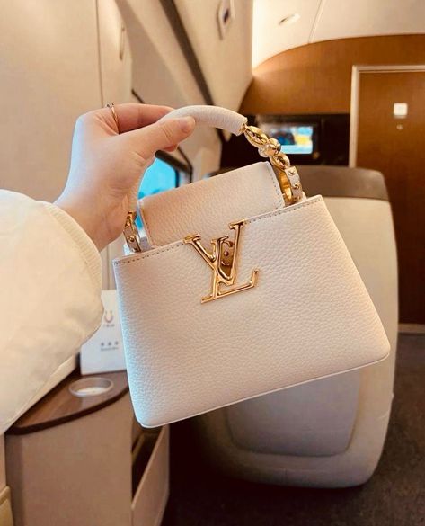 Tas Louis Vuitton, Tas Lv, Sac Louis Vuitton, White Louis Vuitton, Expensive Bag, Trendy Purses, My Style Bags, Luxury Bags Collection, Handbag Essentials