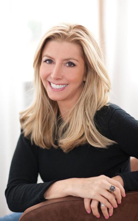 Sara Blakely Article Hartsfield–jackson Atlanta International Airport, Sara Blakely, Headshots Portraits, Professional Photoshoot, Wandering Jew, 2018 Hair, The Rest Of The Story, Female Role Models, Home Edit