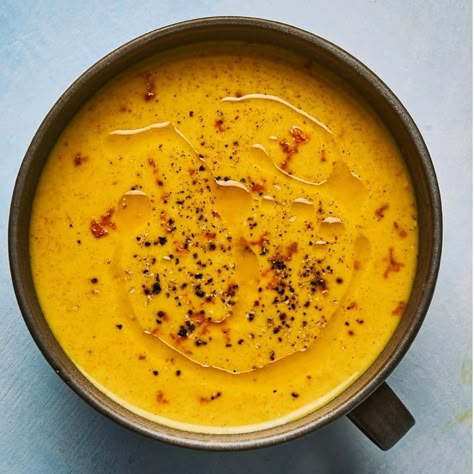 Radhi Devlukia-Shetty on Instagram: “TURMERIC COCONUT MILK BUTTERNUT SQUASH SOUP..V GF.. I used bay leaves paprika roasted cumin corriander powder black pepper kaffir lime…” Moon Milk Recipe, Moon Milk, Natural Sleep Aid, Natural Sleep Aids, Sleep Aid, Idee Pasto Sano, Warm Milk, Milk Recipes, Natural Sleep