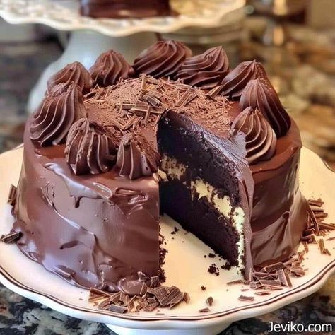 Old-Fashioned Swiss Chocolate Cake Recipe - Life with Susan Swiss Chocolate Cake Recipe, Swiss Chocolate Cake, Classic Fudge Recipe, Chocolate Mocha Cake, Swiss Cake, Mocha Cake, Swiss Chocolate, Cakes Frosting, Leftover Cake