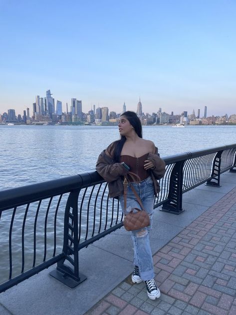 Blogger in Hoboken, NJ for a girl's night. Wearing a brown corset, ripped jeans, vintage leather jacket, and converse. #NYC #outfit #blogger Brown Instagram, Brown Corset, Corset Outfit, Instagram Outfits, Vintage Leather Jacket, Perfect Moment, Vintage Leather, Ripped Jeans, Girls Night