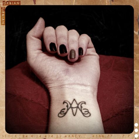 Auspice Maria - Under the Protection of Mary. I have wanted this for a long time! Auspice Maria Tattoo, Wiccan Tattoo, Cross Tattoo On Hand, Maria Tattoo, Cross Tattoo On Wrist, Small Cross Tattoos, Catholic Tattoos, Symbols Tattoos, Verse Tattoos