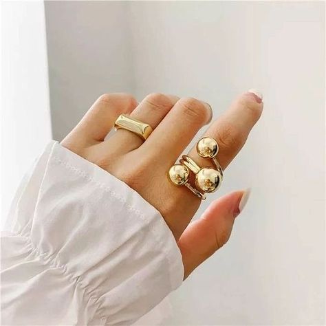 Hand Jewelry Rings, Spiral Jewelry, Ring Party Jewelry, Bridal Jewellery Inspiration, S Ring, Bold Rings, Rings Fashion, Classy Jewelry, Handmade Rings