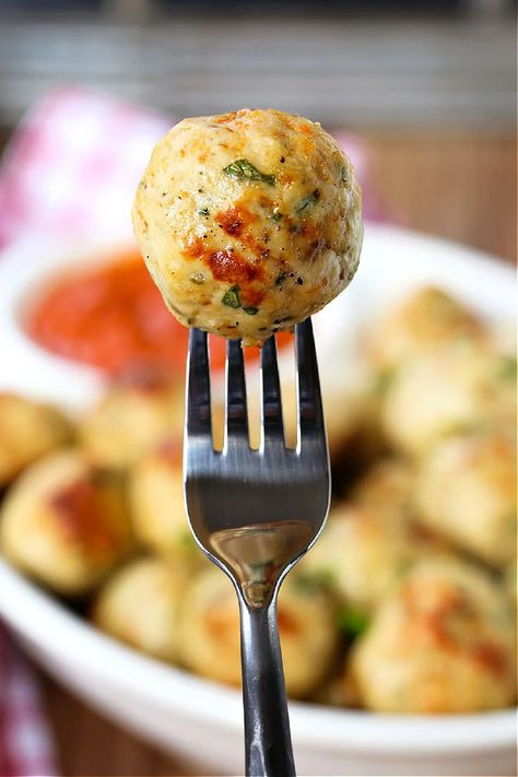 These Baked Chicken Meatballs are super moist and juicy! Delicious as is or used in many different recipes, from appetizers to dinner! Baked Chicken Meatballs, Chicken Balls, Easy To Make Appetizers, Cheesy Mashed Potatoes, Ground Chicken Recipes, Artichoke Recipes, Duck Recipes, Chicken Meatballs, Easy Appetizer Recipes