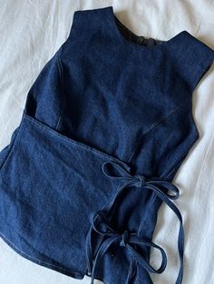 Diy Sy, Denim Bows, Clothes Wishlist, Trendy Diy, Upcycle Sewing, Outfit Inspired, Bow Top, Denim Diy, Creation Couture