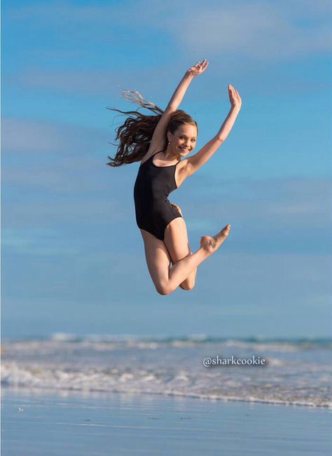 Maddie Ziegler for Sharkcookie Maddie Ziegler Dancing, Maddie And Mackenzie Ziegler, Dance Moms Maddie, Maddie Z, Dance Moms Pictures, Paige Hyland, Brooke Hyland, Dance Moms Dancers, Dance Photo Shoot