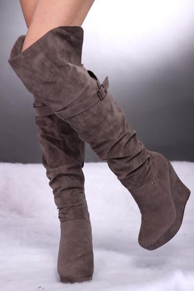 Crazy Shoes, Shoe Obsession, Pretty Shoes, Dream Shoes, Wedge Boots, Shoes Womens, Heel Boots, High Heel Boots, Look Cool