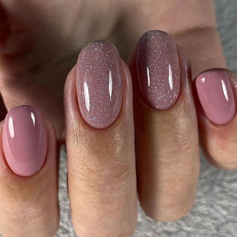 Simple Spring Nail Ideas 2024, Round Nail Designs, Rounded Acrylic Nails, Mauve Nails, Short Gel Nails, Professional Manicure, Purple Nail, Casual Nails, Cute Gel Nails