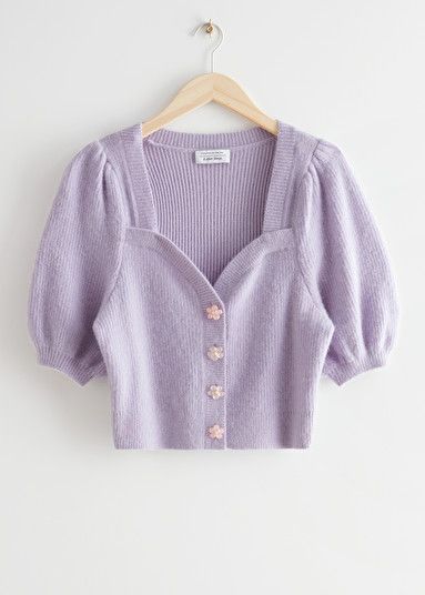 Floral Button Puff Sleeve Cardigan - Lilac - Cardigans - & Other Stories Adrette Outfits, Puff Sleeve Cardigan, Mode Inspo, Looks Chic, Fashion Story, Sleeve Cardigan, Dream Clothes, Cute Casual Outfits, The Chic