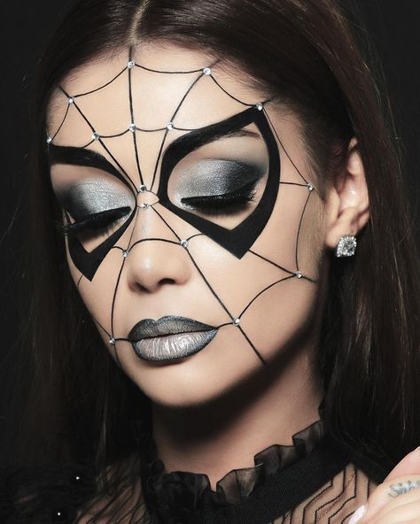 Spidermakeup Halloween, Spiderman Halloween Makeup, Spiderman Makeup Looks, Halloween Makeup Men, Boy Halloween Makeup, Halloween Spider Makeup, Elnaz Golrokh, Spiderman Makeup, Scarecrow Halloween Makeup