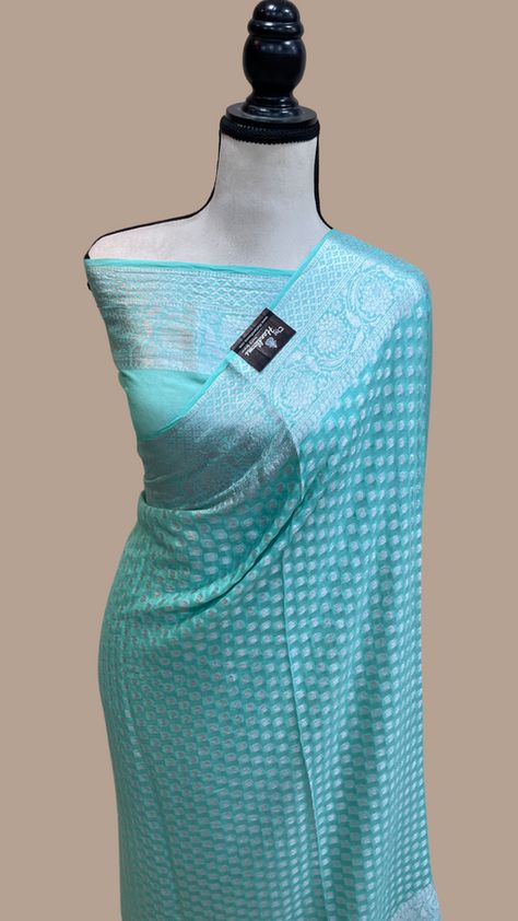 Shiffon Sarees Simple, Isha Borah, Georgette Banarasi Saree, Black Dessert, Dupatta Dress, Banarasi Sari, Pure Chiffon Sarees, Blue Silk Saree, Silk Banarasi Saree