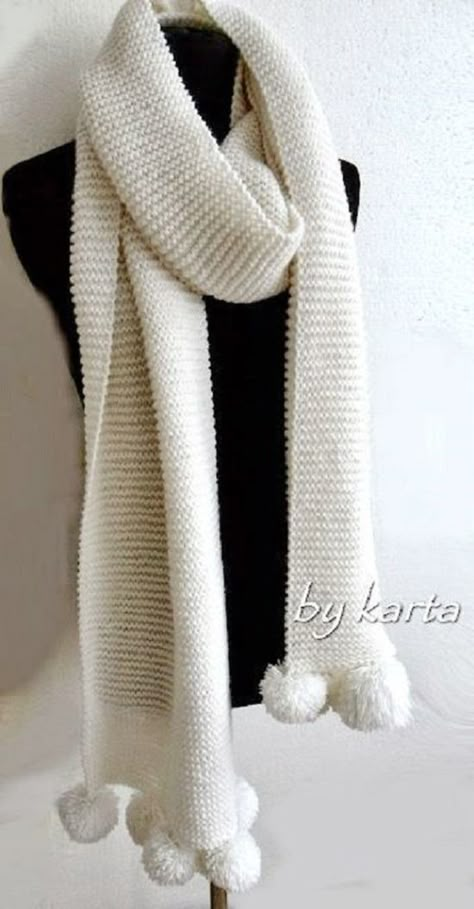 Knitted white scarf on a mannequin Mufflers For Women, Wool Scarf Aesthetic, Crochet Muffler For Women, Table Runners Free Patterns, Anya Photo, Knitted Muffler, White Crochet Scarf, White Knitted Scarf, Muffler Crochet