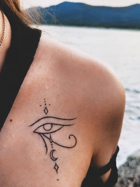 Eye of Horus Tattoo. Eye Of Horus Tattoo, Egyptian Eye Tattoos, Horus Tattoo, Evil Eye Tattoo, Geniale Tattoos, Egyptian Tattoo, Spiritual Tattoos, Small Hand Tattoos, Classy Tattoos