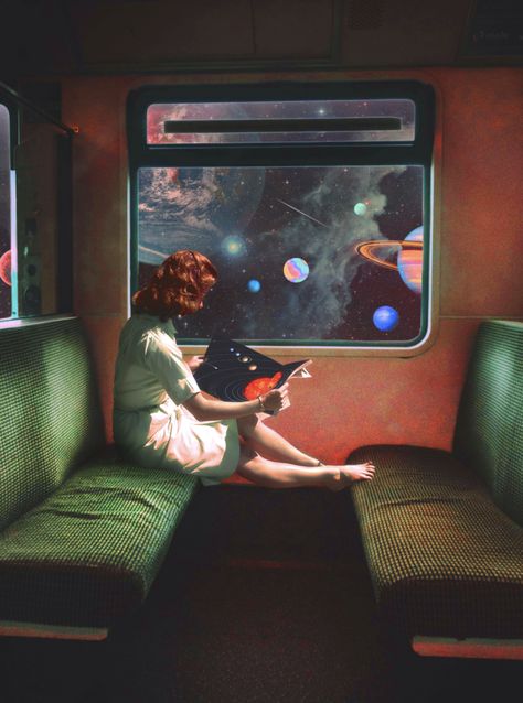 Train In Space, Retro Futurism Aesthetic, Futurism Aesthetic, Vintage Space Art, Vintage Futurism, Space Train, Ap Drawing, Futurism Art, Psy Art