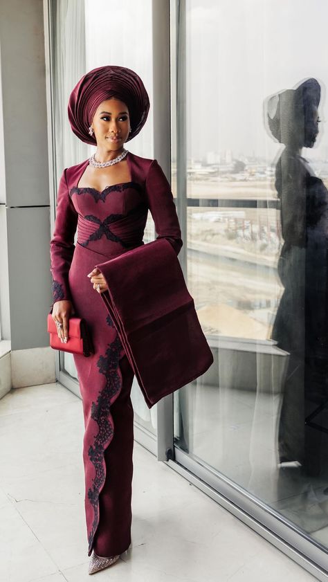 Nigerian Women Wedding Dresses, Purple Asooke For Couple, Aso Oke Dress Styles For Bride, Nikkah Outfit Nigeria, Yoruba Traditional Attire For Women, Yoruba Asoebi Styles, Nigerian Wedding Colour Ideas, Bride Lace Styles For Wedding, Nigerian Traditional Attire For Women