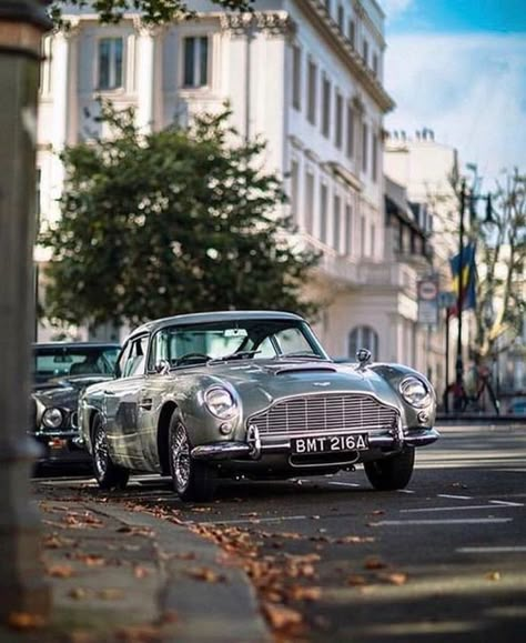 Classic Car Garage, James Bond Cars, Bond Cars, Aston Martin Lagonda, Aston Martin Dbs, Aston Martin Db5, Car Experience, Vintage Sports Cars, Bond James Bond