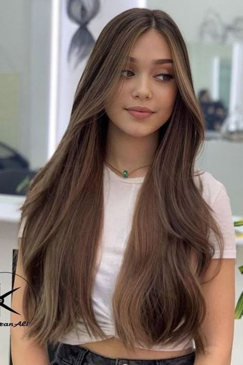 Butterfly Haircut For Long Straight Hair, Butterfly Layers Long Hair Side Part, Hair Cut For Girls Butterfly, Butterfly Haircut With Long Hair, Hair 360 Long Layers, Butterfly Haircut In Long Hair, Hair Cuts For Long Hair Butterfly, Butterfly Haircut Long Thick Hair, 360 Butterfly Haircut