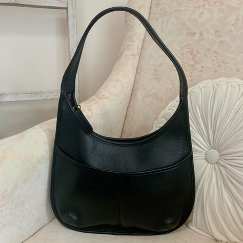 Vintage Coach Ergo 9033 Vintage Coach Ergo, Coach Ergo, Style 2025, Boho Lifestyle, Thrift Inspo, Black Gloves, In My Bag, Coach Bag, 2025 Vision