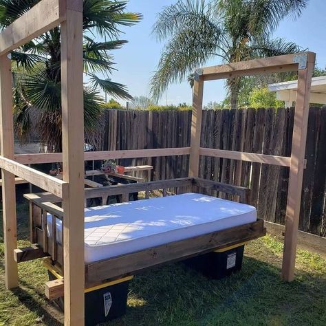 My son had outgrown his twin size bed and was ready for a new one. I decided to build an outdoor swinging bed that the family could enjoy on a cool summer afternoon. Below I'll show you how I built it. This is the final project. It holds the whole family and is really strong. Below are the steps I took to build it. The whole project was built around this old mattress. A project like this allows you to increase the size of the bed if you have a full or queen size mattress you w… Diy Outdoor Bed Lounge, Twin Bed Couch, Swinging Bed, Outdoor Porch Bed, Twin Bed Mattress, Outside Landscaping, Porch Bed, Diy Swing, Diy Daybed