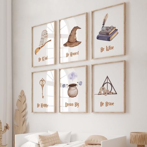 This Digital Prints item by NeutralPrintable has 2 favourites from Etsy shoppers. Is dispatched from United States. Listed on 22 Oct, 2024 Harry Potter Nursery Ideas, Harry Potter Baby Gift, Wizard Room, Harry Potter Themed Nursery, Magical Nursery, Rainbow Boys, Harry Potter Nursery, Neutral Nursery Decor, Boys Prints