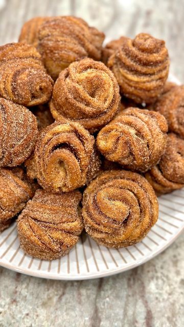 Maegan Brown ~ The BakerMama on Instagram: "Cinnamon Sugar Cruffin Bites 😍 store-bought crescent roll dough meets a mini muffin pan and bake up with cinnamon sugar goodness in every bite! 😋 What’s not to love?!   SAVE this reel for the RECIPE BELOW! ⬇️ or COMMENT “cookbook” to find it in my Brilliant Bites cookbook, along with 74 other charming bites!❤️ #TheBakerMama #BrilliantBitesCookbook #BitesByTheBakerMama  Ingredients: 1/2 cup granulated sugar 2 tablespoons ground cinnamon 2 cans (8 ounces each) refrigerated crescent rolls 1/2 cup (1 stick) unsalted butter, softened  Instructions: 1. Preheat the oven to 350°F. Spray a 24-cup mini muffin pan with nonstick cooking spray. 2. In a small bowl, whisk together the sugar and cinnamon. Reserve 2 tablespoons for tossing the cruffins in after Refrigerator Biscuits, Bagel Crisps, Cruffin Recipe, Bagel Dip, Crescent Dough Sheet, Mini Cinnamon Rolls, Smoked Salmon Bagel, Salmon Bagel, Cinnamon Roll Muffins