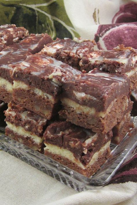 Bomb Bars Dessert, Unsweetened Chocolate Bar Recipes, Best Cookie Bar Recipes, 9 Layer Cookie Bar Recipe, Hand Held Desserts For A Crowd, Easy Bars Recipes For A Crowd, Sheet Pan Dessert Recipes, Bar Recipes Dessert, Bar Cookies 9x13