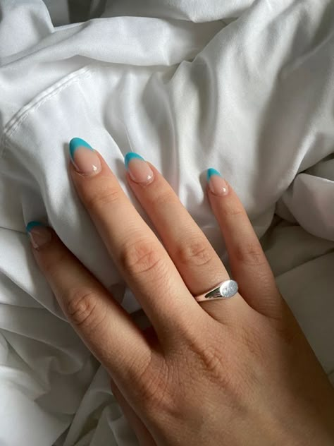 Real French Tip Nails, Tabitha Swatosh Nails, Aquamarine French Tip Nails, Cyan French Tip Nails, French Tips Teal, Full Nail Color Ideas, Aqua French Tips, Nail Inspo Simple Summer, Turquoise Tip Nails