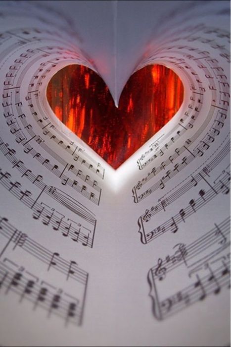 Musical Notes, A Heart, The Middle, Sheet Music, Musical, Music