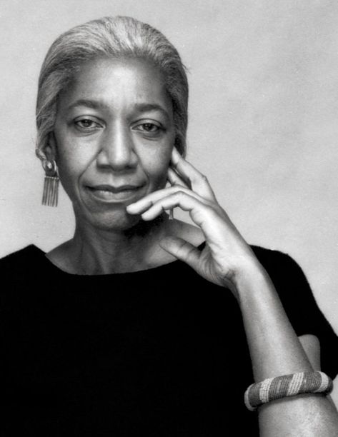 Edna Lewis – Kinfolk Edna Lewis Recipes, Afro Glam, Edna Lewis, Powerhouse Women, Black Chef, Eating Seasonally, Rich Lady, Grant Wood, Authentic Beauty