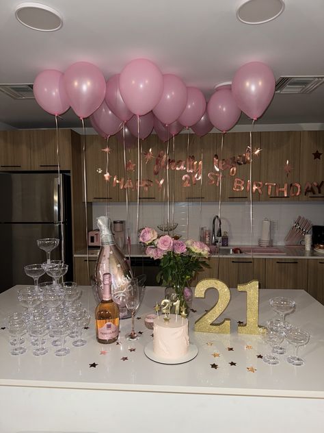 College Apartment 21st Birthday Party Summer Bday Theme Ideas, Birthday Setup Ideas At Home, 21 Birthday Ideas Party, 52 Birthday Party Ideas, 18th Birthday Party Ideas Air Bnb, Surprise 21st Birthday Party Ideas, Pink Disco 21st Birthday, Birthday Party Set Up, 22nd Birthday Ideas Theme