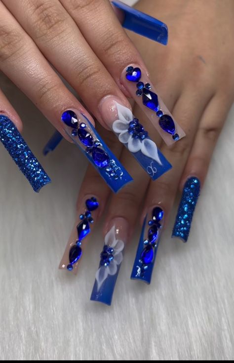 Royal Blue Nails For Quinceanera, Royal Blue Quinceanera Theme, Quinceañera Nails, Midnight Theme, Nails For Quinceanera, Royal Blue Nails Designs, Dream Quinceanera, Sweet 16 Nails, Quinceanera Stuff