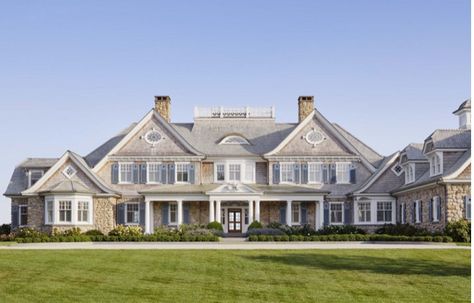 Hamptons House Floor Plan, Hamptons Beach Houses, Hamptons Style House Plans, Coastal Homes Exteriors, Hampton Style House, Interior Design Hall, Westerly Rhode Island, Contract Interior Design, Shingle Style Architecture