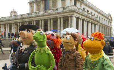 The Muppets are back! Check out this review + learning ideas for after the movie! Walter Muppet, Sapo Kermit, Kermit And Miss Piggy, Wanted Movie, Statler And Waldorf, Muppets Most Wanted, Fraggle Rock, The Muppet Show, I Love Cinema