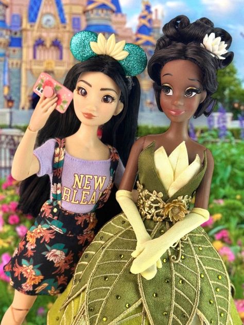 Tumblr Ily Forever, Ariel Party, Disney Treats, Painted Sneakers, Disney Princess Frozen, Dolls House Interiors, Disney Dolls, Pretty Dolls, Collector Dolls