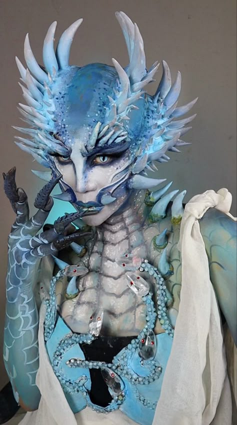 Dragon Sfx Makeup, Glossophobia Art, Dragon Inspired Makeup, Dragon Makeup Look, Dragon Queen Costume, Dragon Costume Women, Dragon Makeup, Famous Wrestlers, Monster Makeup