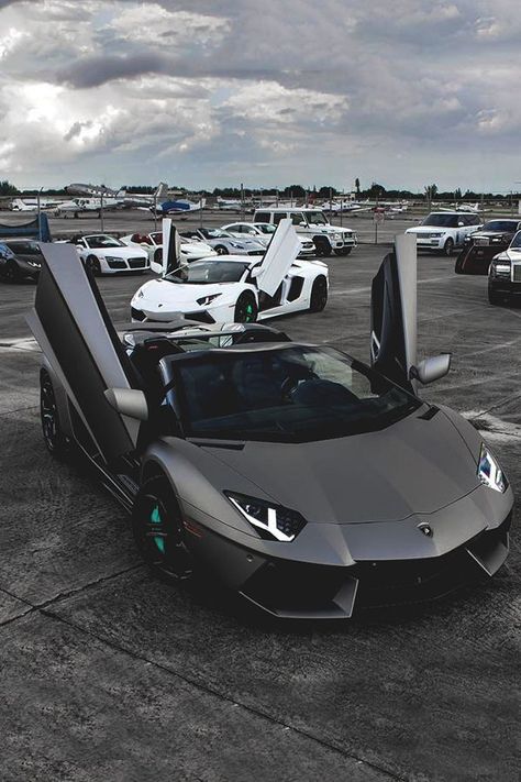 Lamborghini Cars, Best Luxury Cars, Nice Cars, Cars Luxury, Sports Cars Luxury, Vroom Vroom, Dream Car, Exotic Cars, Sport Cars